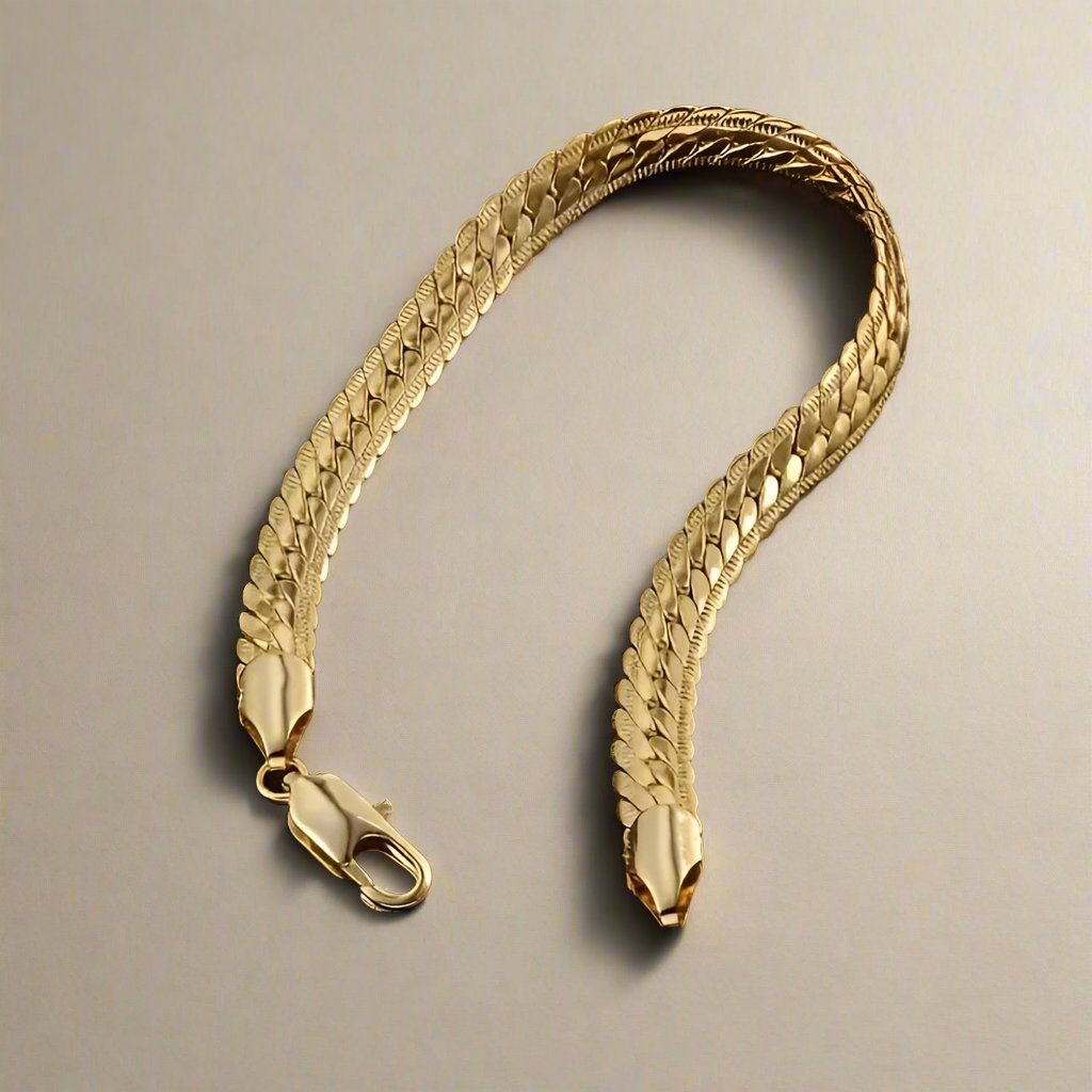 18K Golden Serpentine Bracelet - Glamoria