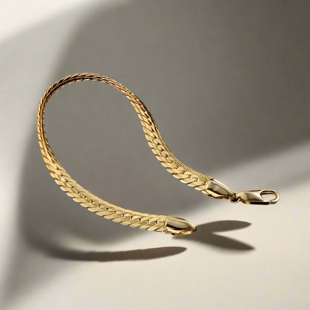 18K Golden Serpentine Bracelet - Glamoria