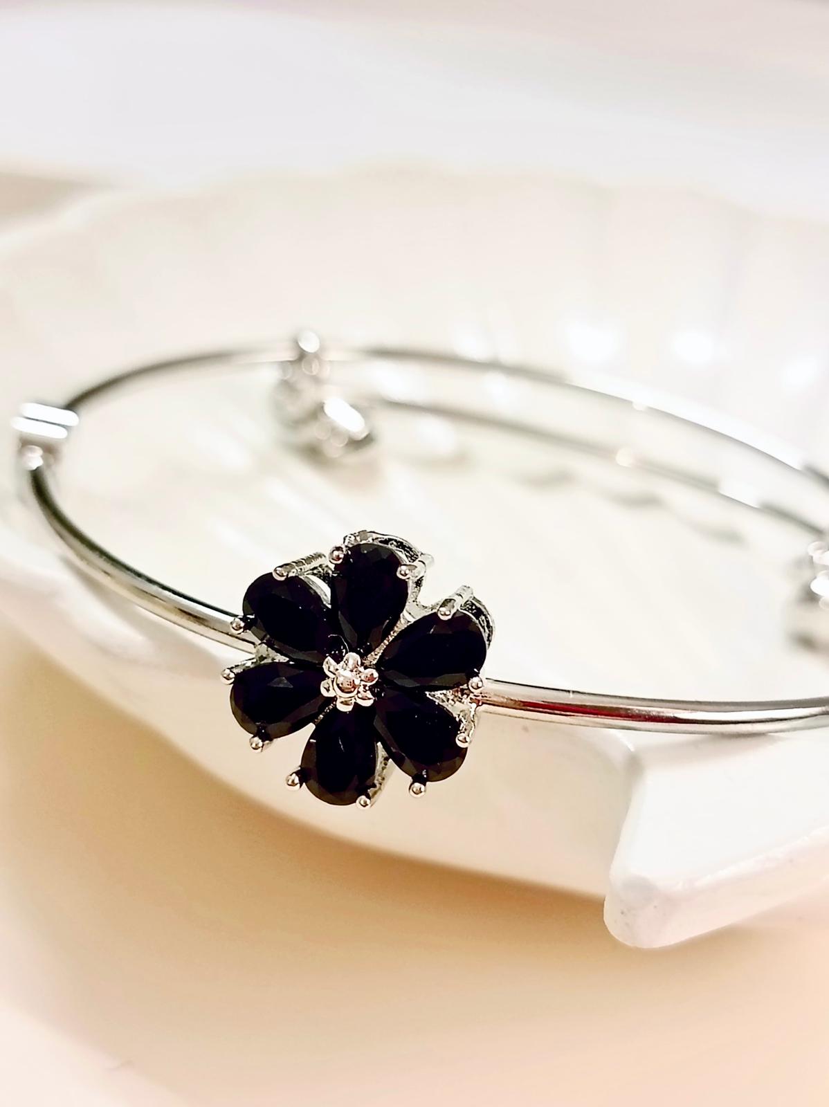 Noir Bloom Adjustable Bracelet