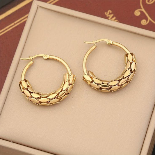 Serene Twist Hoops