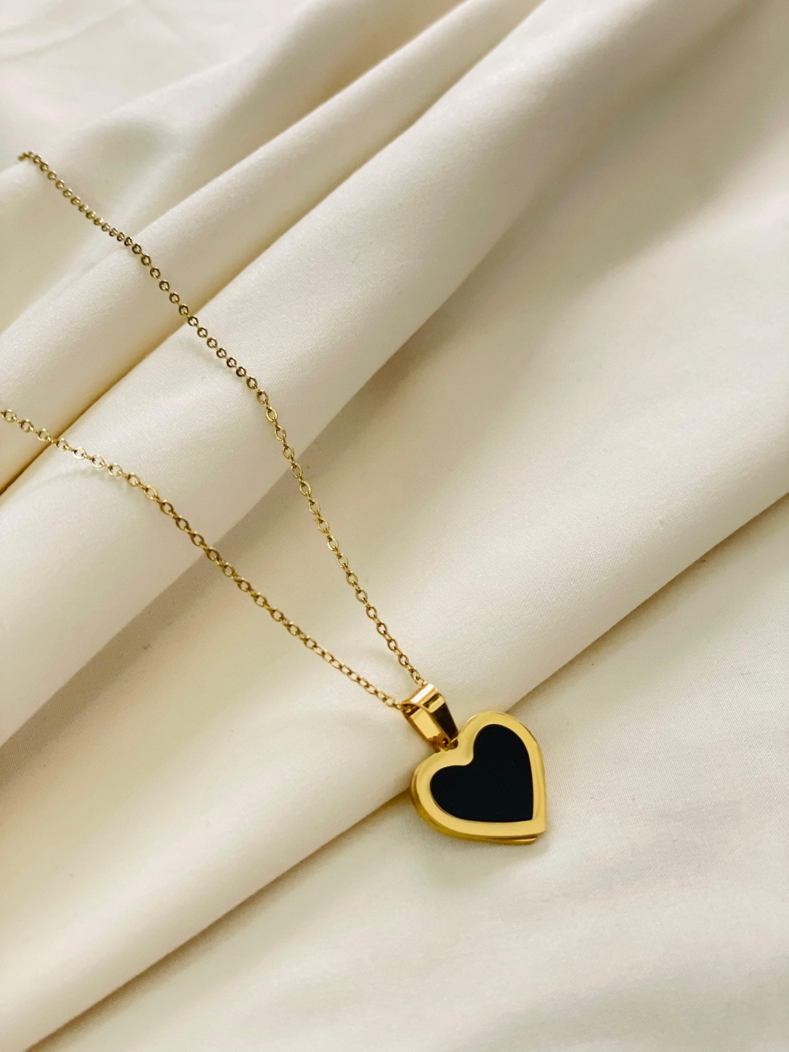 Golden Heart Charm Set - Glamoria