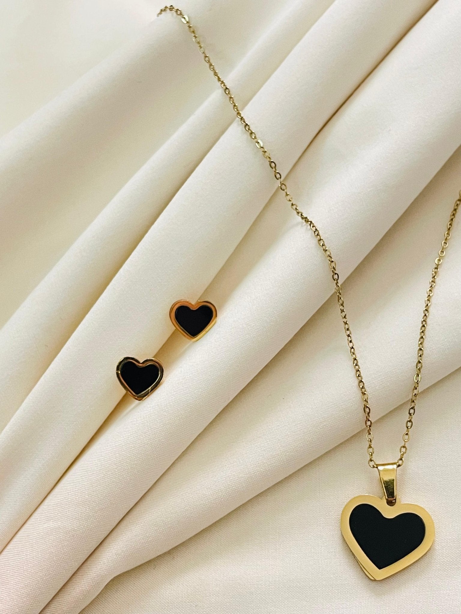 Golden Heart Charm Set - Glamoria